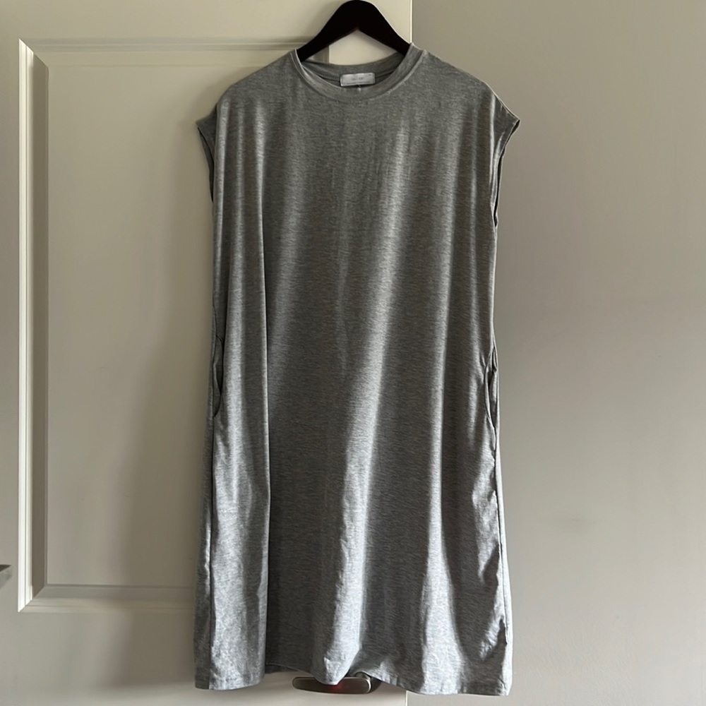Oak + Fort Gray Sleeveless Shift Dress